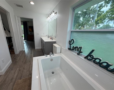 4620 7th Avenue W - Photo Thumbnail 11