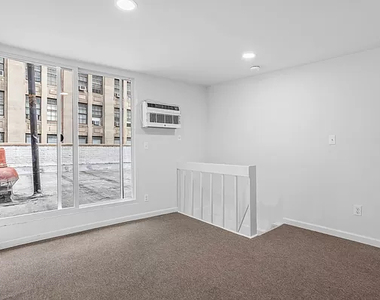 88 Fulton Street - Photo Thumbnail 7