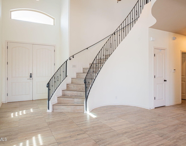 1126 Ismael Robles Street - Photo Thumbnail 3