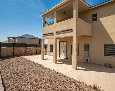 1126 Ismael Robles Street - Photo Thumbnail 18