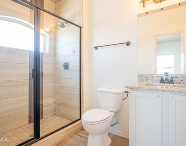 1126 Ismael Robles Street - Photo Thumbnail 16