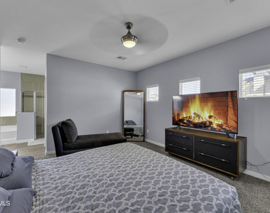 12631 Mark Twain Avenue - Photo Thumbnail 4