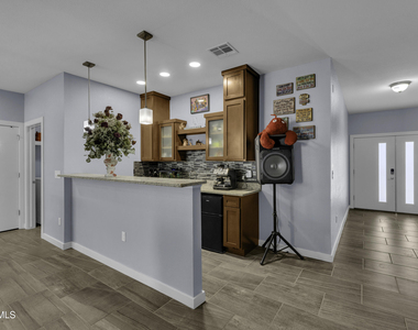 12631 Mark Twain Avenue - Photo Thumbnail 3