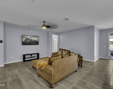 12631 Mark Twain Avenue - Photo Thumbnail 2