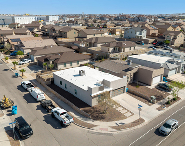 12631 Mark Twain Avenue - Photo Thumbnail 54