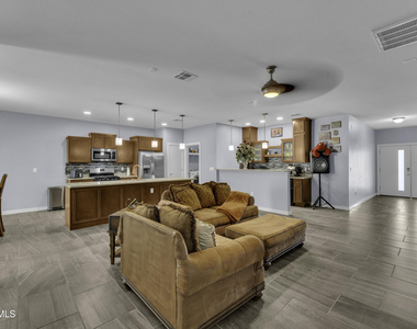 12631 Mark Twain Avenue - Photo Thumbnail 18