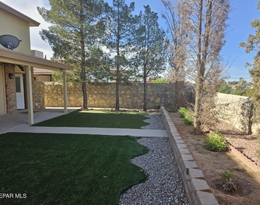 1657 Saint Vitus Place - Photo Thumbnail 25