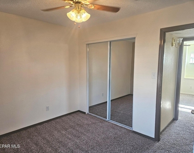 1657 Saint Vitus Place - Photo Thumbnail 17