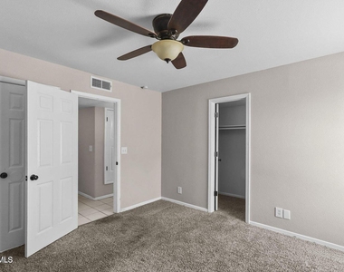 12425 Red Sun Drive - Photo Thumbnail 13
