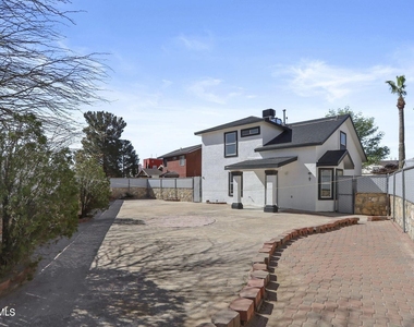 12425 Red Sun Drive - Photo Thumbnail 22