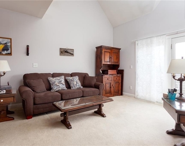 4 Daskams Lane - Photo Thumbnail 4