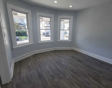 100 Horace Street - Photo Thumbnail 4