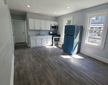 100 Horace Street - Photo Thumbnail 1