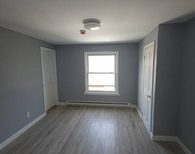 97 Gridley Street - Photo Thumbnail 15