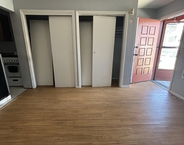 89-91 Jetland Place - Photo Thumbnail 5