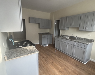 1804 Barnum Avenue - Photo Thumbnail 1