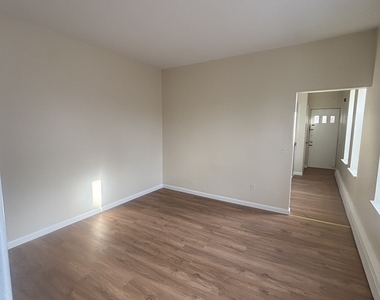 1804 Barnum Avenue - Photo Thumbnail 2