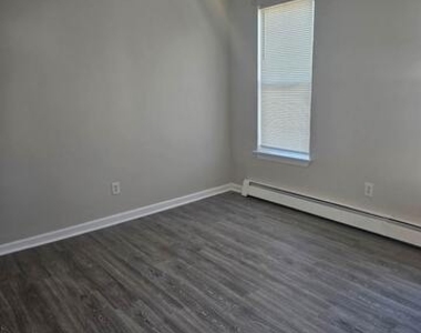 640 Elm Street - Photo Thumbnail 2