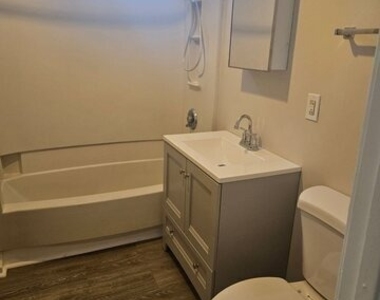 640 Elm Street - Photo Thumbnail 6