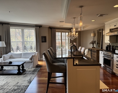 85 Memorial Road - Photo Thumbnail 11