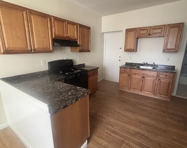1804 Barnum Avenue - Photo Thumbnail 1