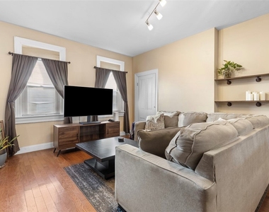 2818 Edwards Way - Photo Thumbnail 1