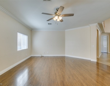 9620 Sedona Hills Court - Photo Thumbnail 11