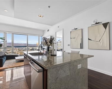 4471 Dean Martin Drive - Photo Thumbnail 2