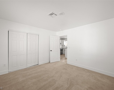 623 N 10th Street - Photo Thumbnail 13