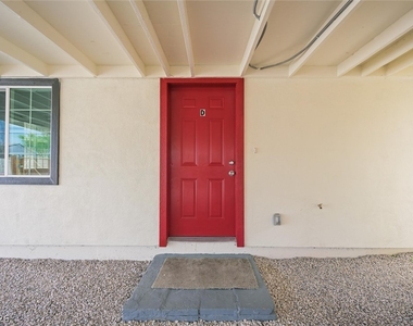 623 N 10th Street - Photo Thumbnail 1