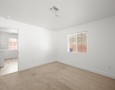 623 N 10th Street - Photo Thumbnail 12