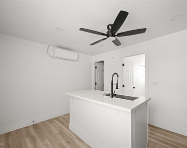 623 N 10th Street - Photo Thumbnail 4