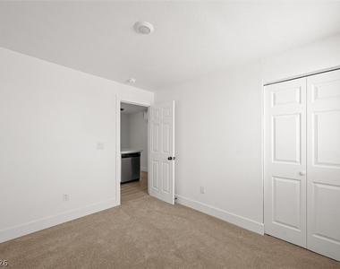 623 N 10th Street - Photo Thumbnail 8