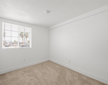 623 N 10th Street - Photo Thumbnail 6