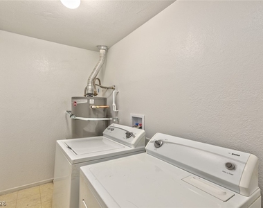 3912 Torsby Place - Photo Thumbnail 5