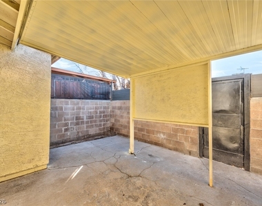 3912 Torsby Place - Photo Thumbnail 10