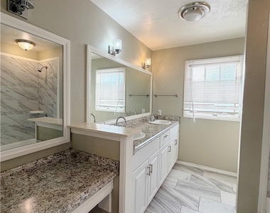 2010 E Pebble Road - Photo Thumbnail 29