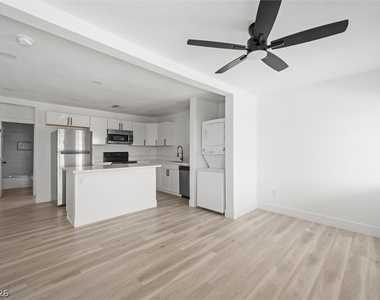 623 N 10th Street - Photo Thumbnail 20