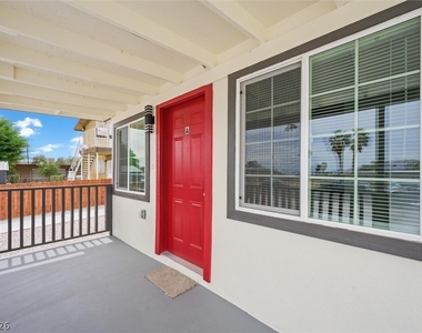 623 N 10th Street - Photo Thumbnail 1