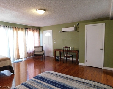 7006 Westpark Court - Photo Thumbnail 12