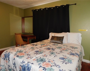 7006 Westpark Court - Photo Thumbnail 17
