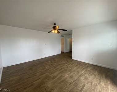 1300 N 22nd Street - Photo Thumbnail 2