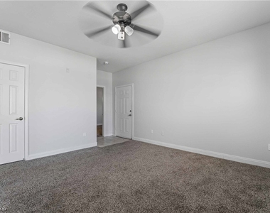 8000 Badura Avenue - Photo Thumbnail 5