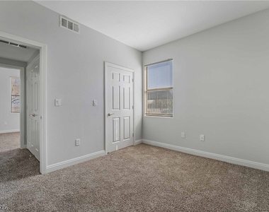 8000 Badura Avenue - Photo Thumbnail 15