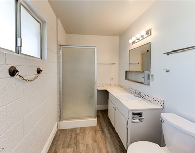 4417 Berkley Avenue - Photo Thumbnail 10