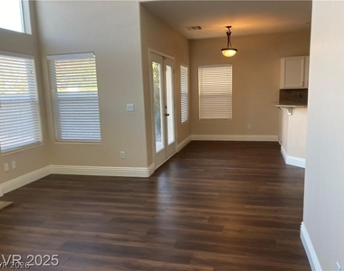 3120 Whispering Canyon Court - Photo Thumbnail 18