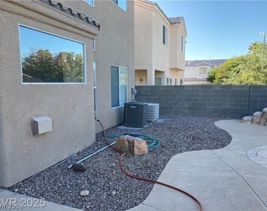 3120 Whispering Canyon Court - Photo Thumbnail 47