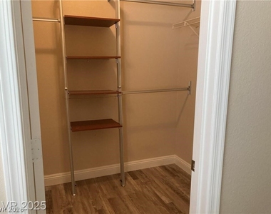 3120 Whispering Canyon Court - Photo Thumbnail 38