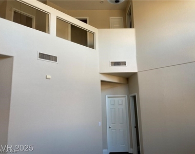 3120 Whispering Canyon Court - Photo Thumbnail 13