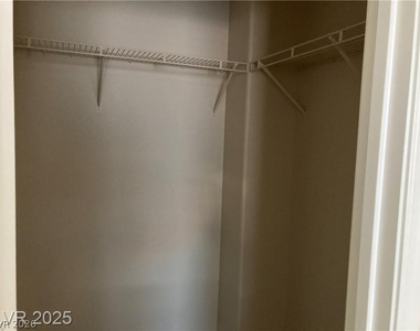 3120 Whispering Canyon Court - Photo Thumbnail 40